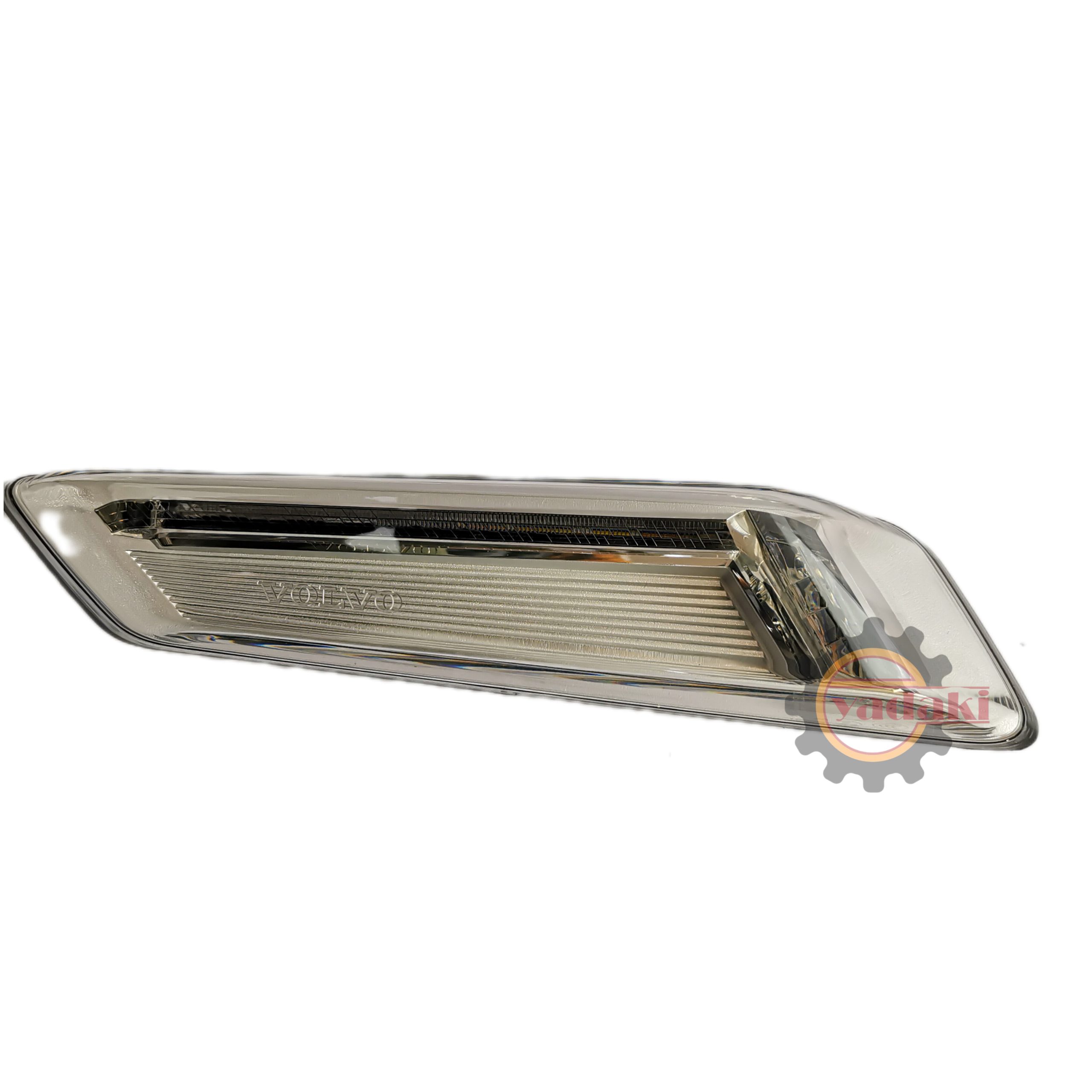 24189495-1-scaled-1.jpg چراغ روی درب FH500 FH4 نیوفیس اصلی راست - تصویر 1