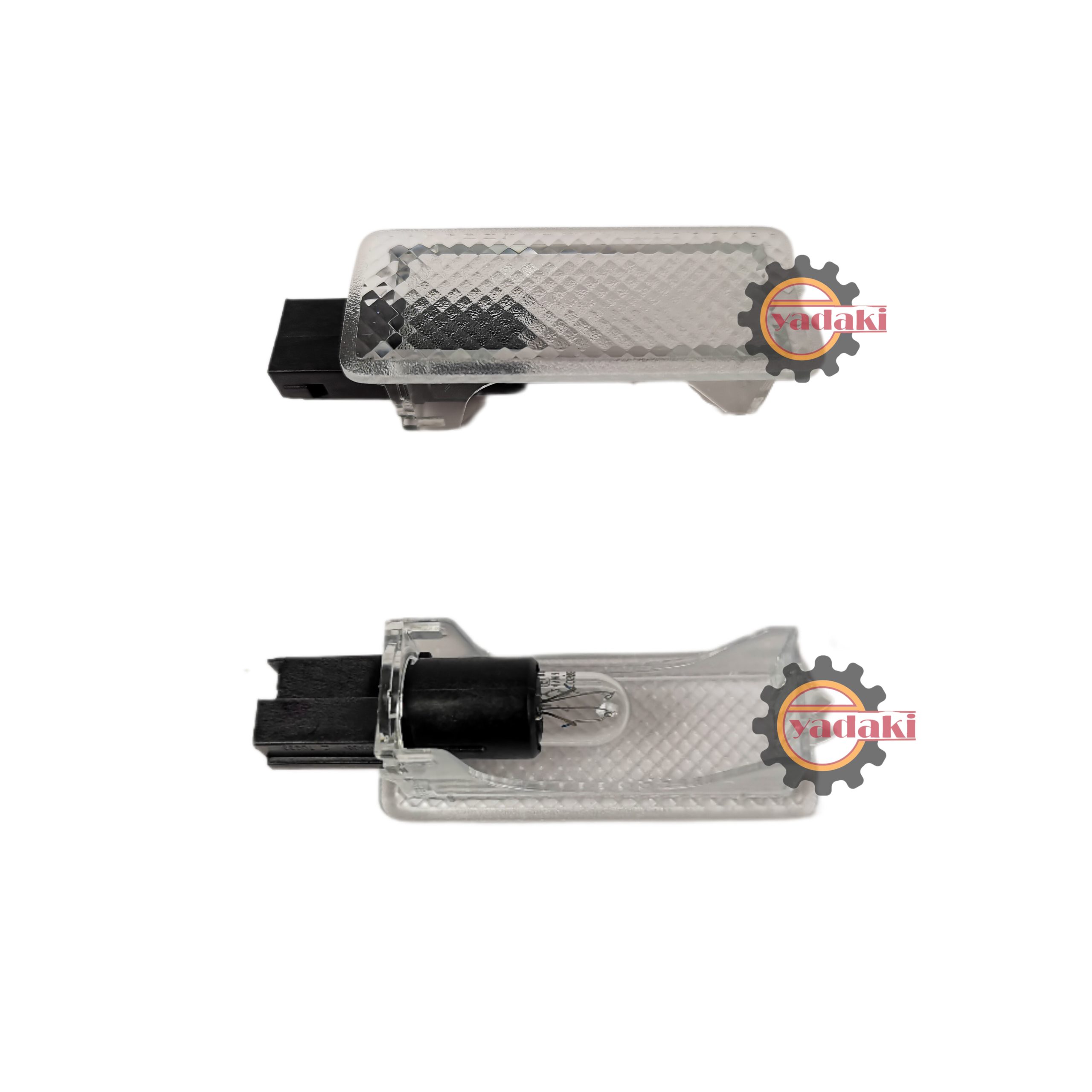 82289035-scaled-1.jpg چراغ داخل دریچه کابین و جعبه کنسول سقف لامپی FH500 FH4 اصلی - تصویر 1